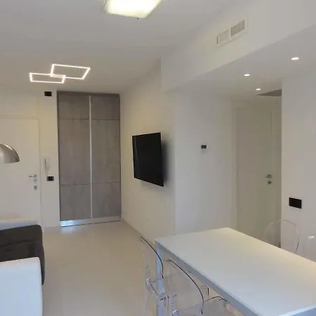 In 37119 Apartment