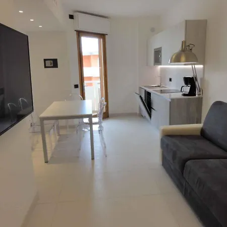 In 37119 Apartment *